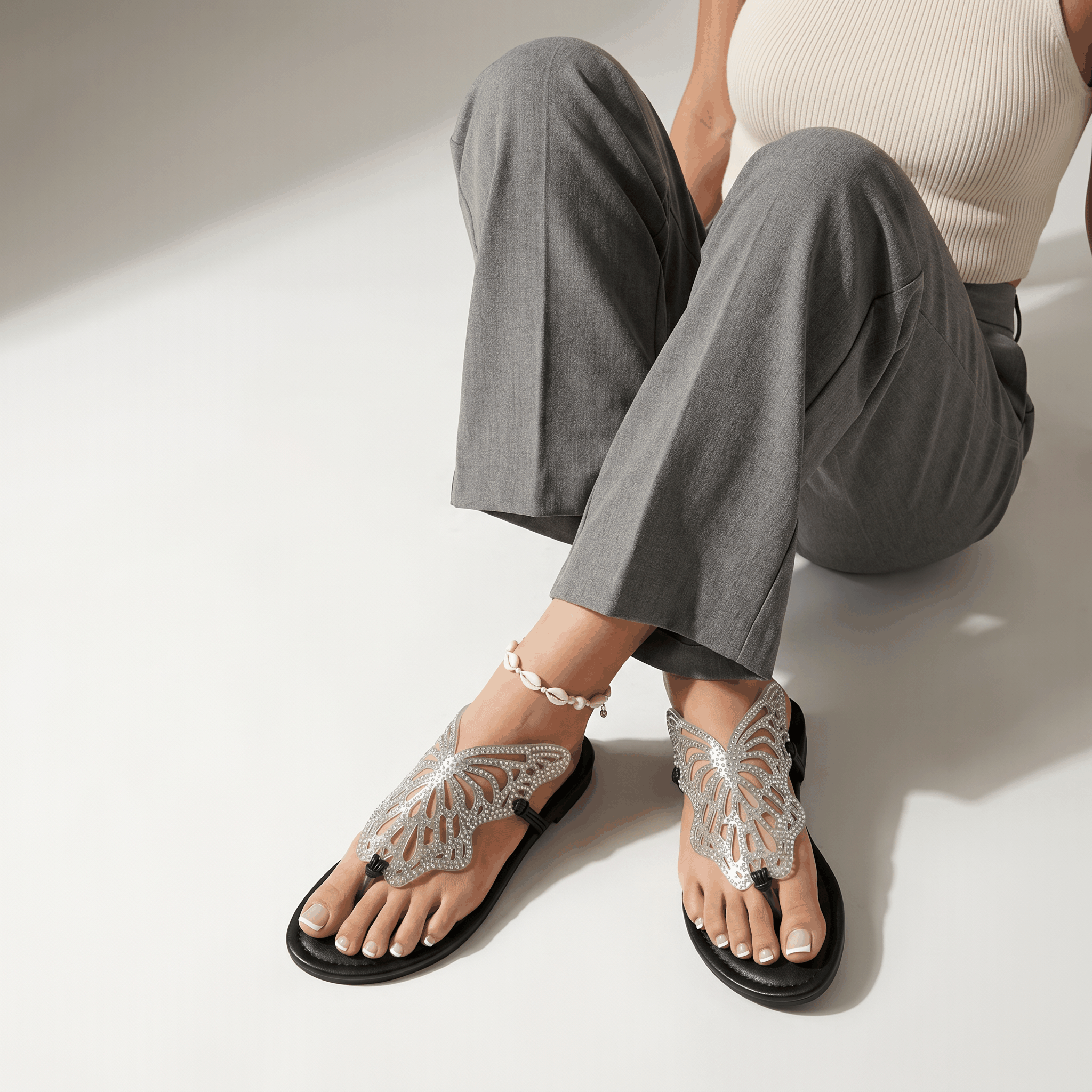 Sparkly Rhinestone Butterfly Flat Sandals Slip-On Clear Thon