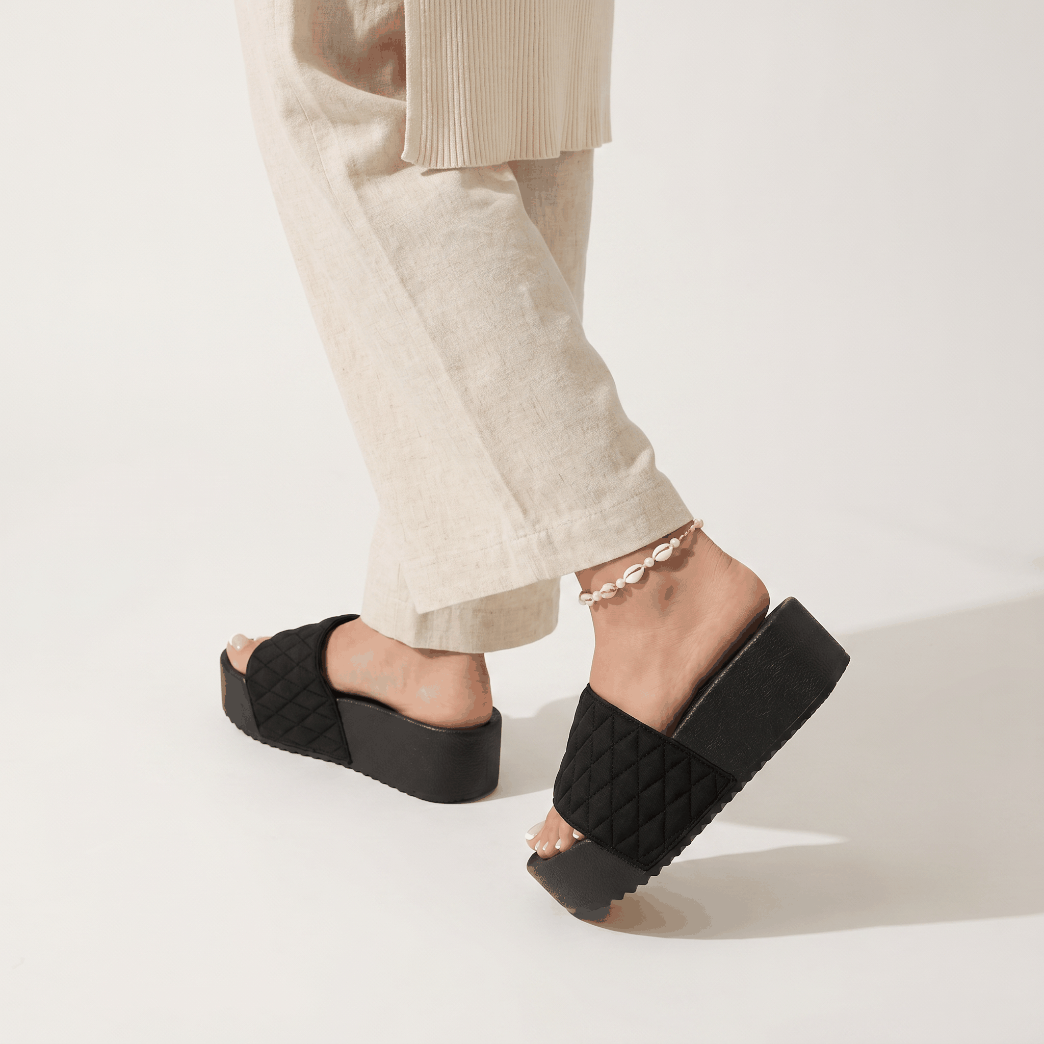 Women's Quilted Platform Slides Chunky Slip On Comfort Sanda
