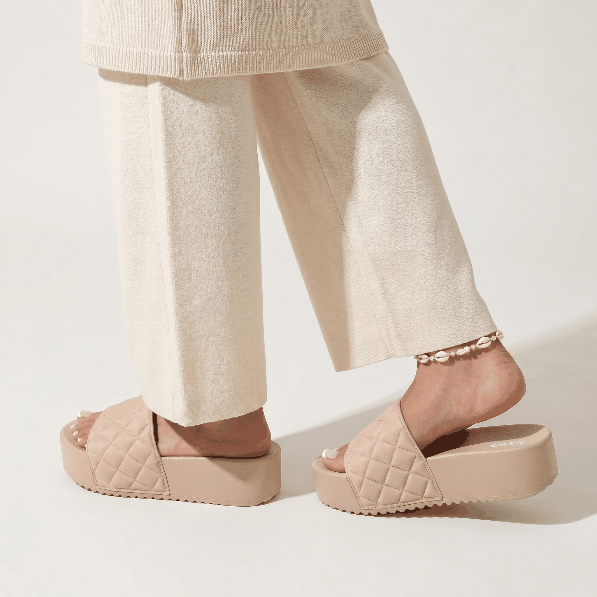 DZWE Quilted Platform Wedge Sandals for Women – Beige