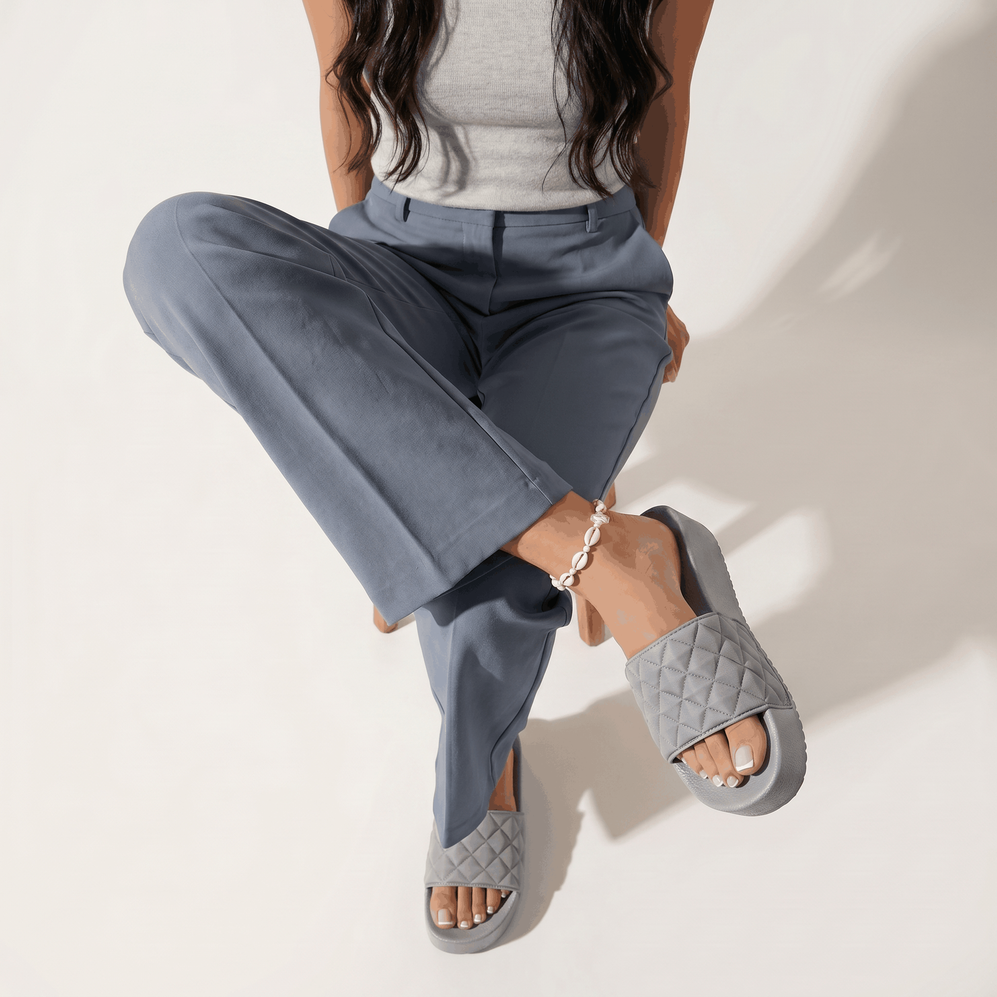 DZWE Quilted Platform Wedge Sandals for Women – Gray